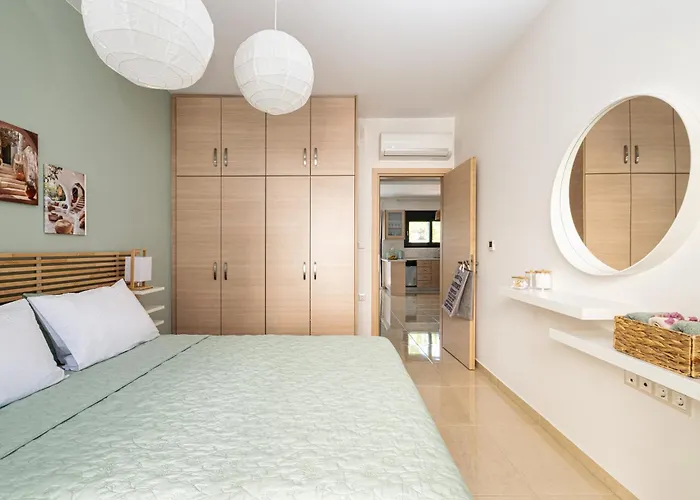 Anna Maria *