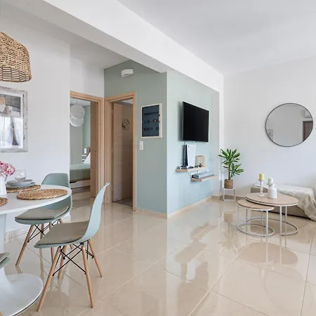 Anna Maria Apartman *